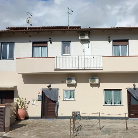 Apartament Casa Luce Marina di Massa Zewnętrze zdjęcie