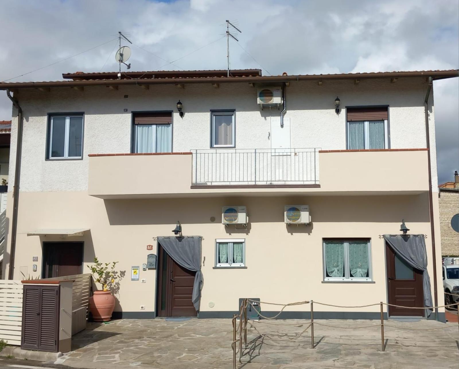 Apartament Casa Luce Marina di Massa Zewnętrze zdjęcie